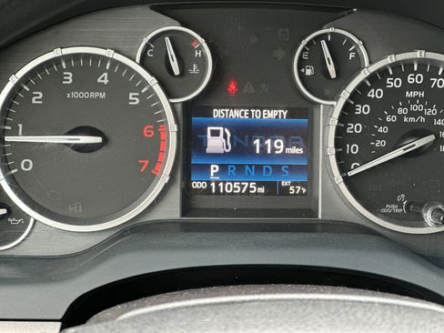 Used 2016 Toyota Tundra SR5 w/ TRD Off Road Package AWD/4WD image 22