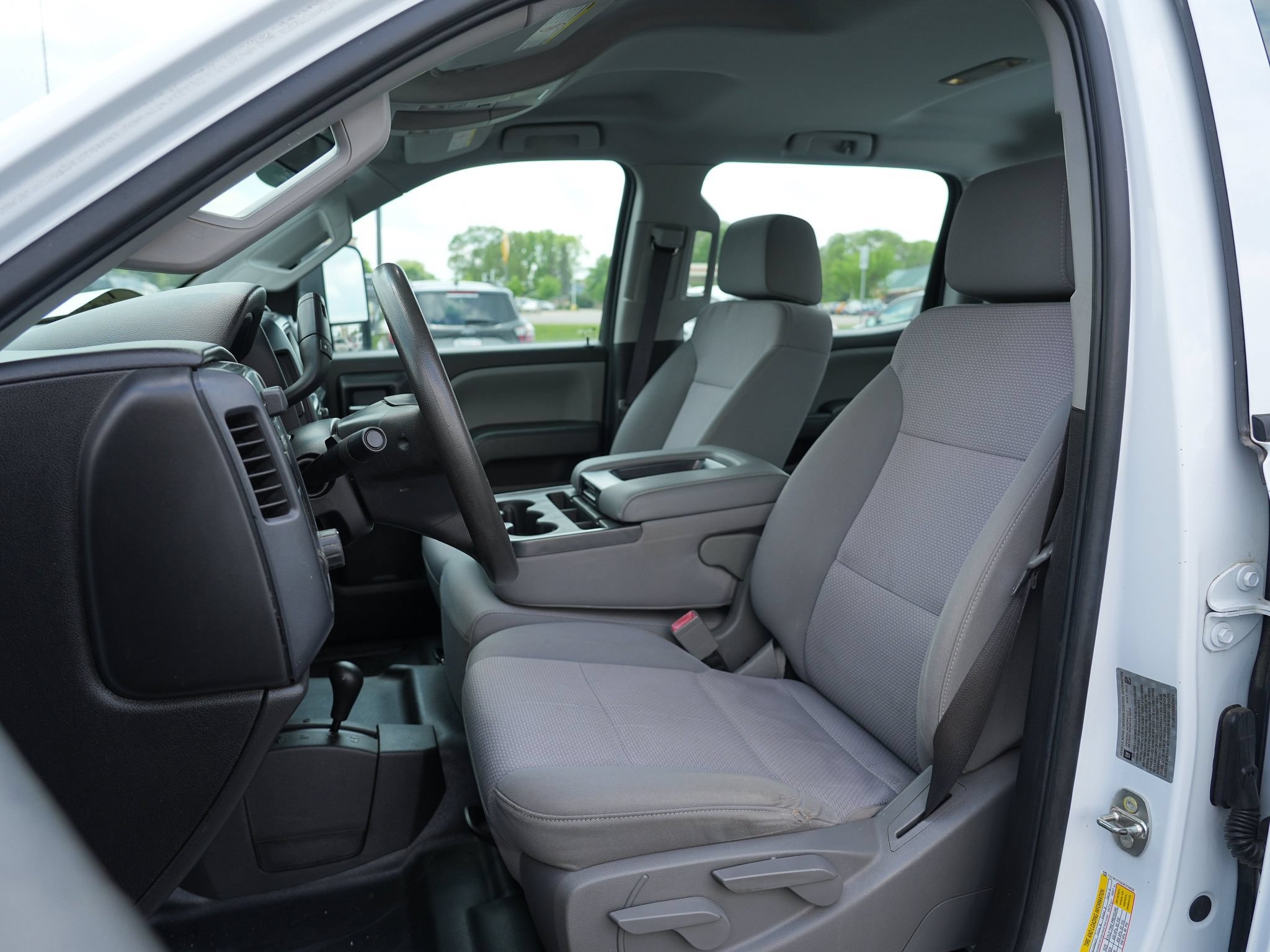 Used 2018 Chevrolet Silverado 3500 W/T AWD/4WD image 20