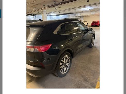 Used 2020 Ford Escape Titanium w/ Titanium Premium Package 2.0 AWD/4WD image 6