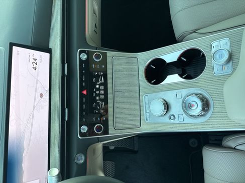 Used 2025 Genesis GV80 3.5T Advanced image 28