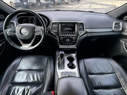 Used 2018 Jeep Grand Cherokee Limited image 16