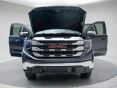 Used 2022 GMC Sierra 1500 SLE AWD/4WD image 16