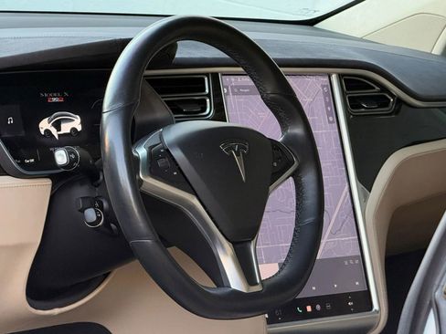 Used 2016 Tesla Model X Performance AWD/4WD image 13
