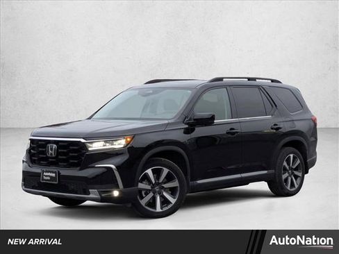 Used 2023 Honda Pilot Elite image 1