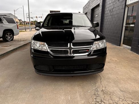 Used 2017 Dodge Journey SE w/ Flexible Seating Group FWD image 3