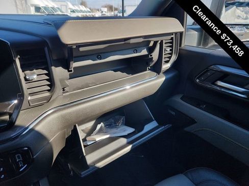 Used 2025 Chevrolet Silverado 2500 ZR2 w/ Technology Package image 45