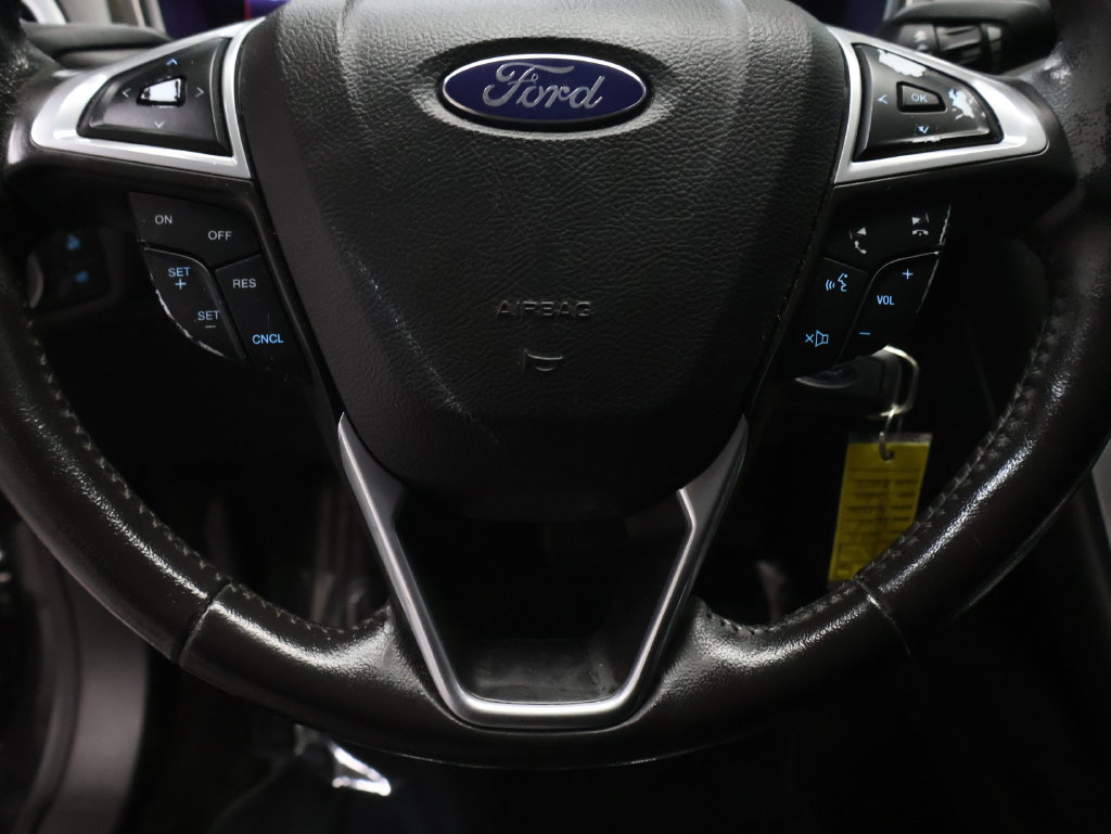 Used 2013 Ford Fusion SE FWD image 18