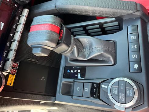 Used 2024 Toyota Tacoma TRD Pro AWD/4WD image 27