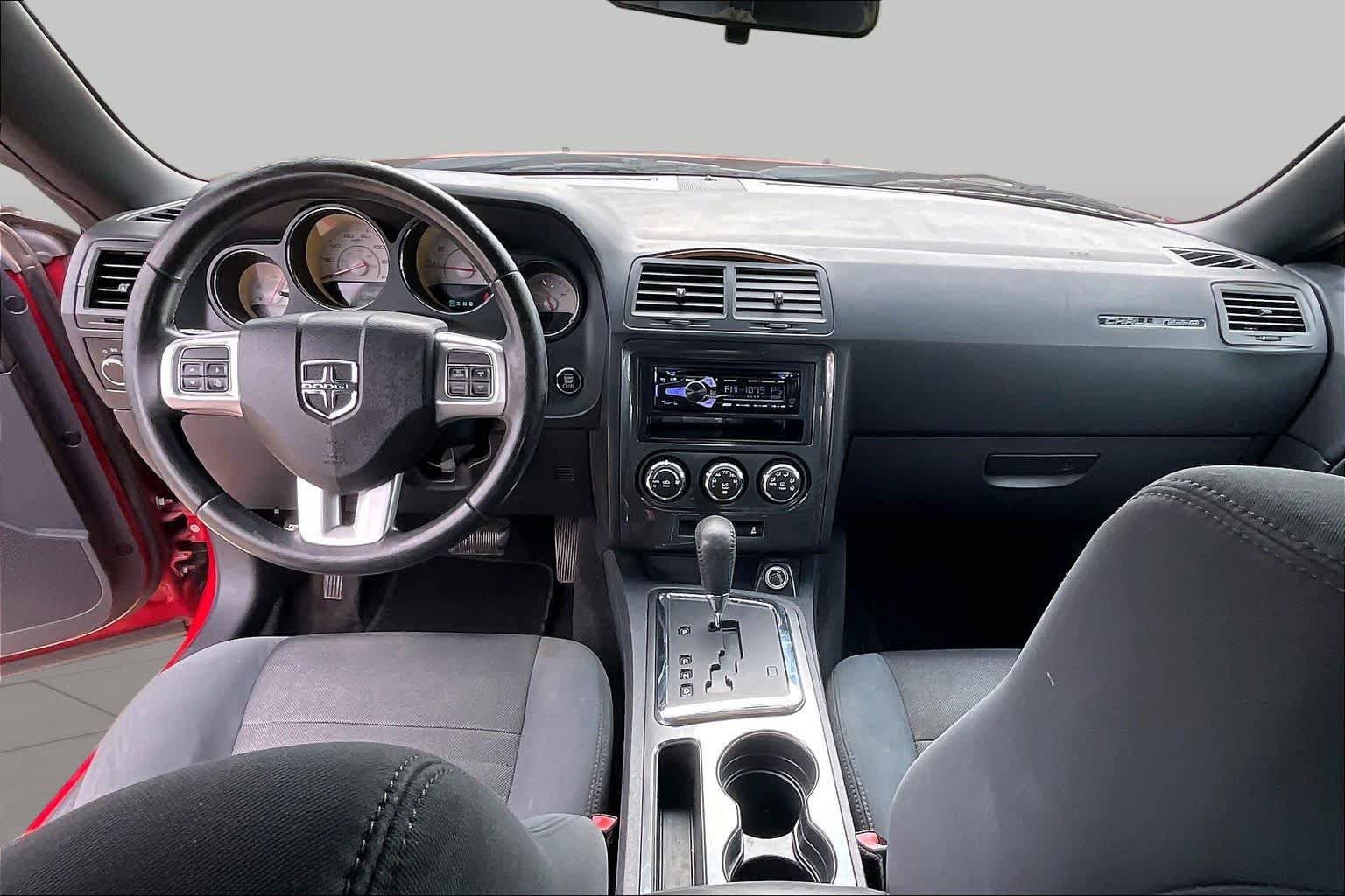 Used 2012 Dodge Challenger SXT RWD image 13