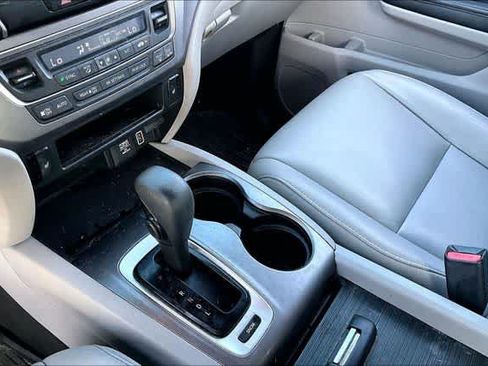Used 2020 Honda Pilot EX-L image 12