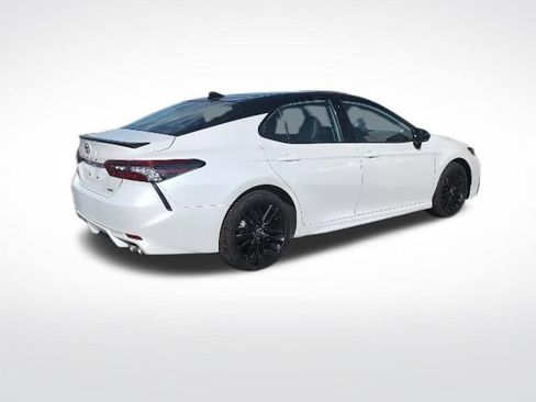 Used 2024 Toyota Camry XSE image 5