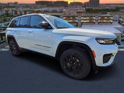 New 2025 Jeep Grand Cherokee Altitude