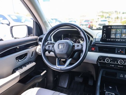 Used 2023 Honda Pilot EX-L image 5