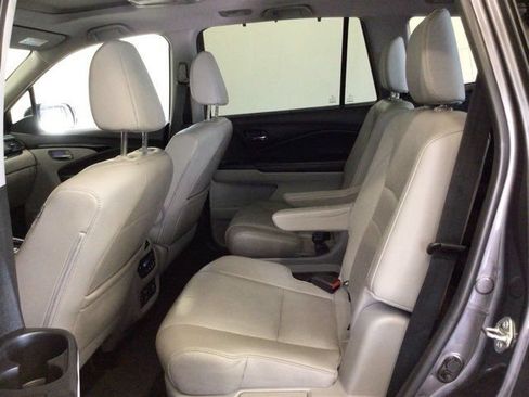 Used 2017 Honda Pilot Elite image 13