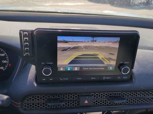 Used 2024 Honda HR-V Sport image 12