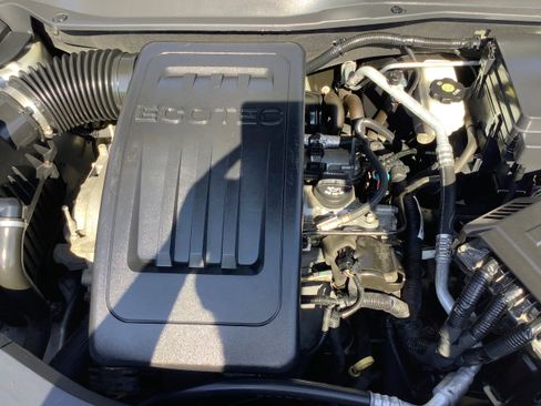 Used 2015 Chevrolet Equinox LS image 9