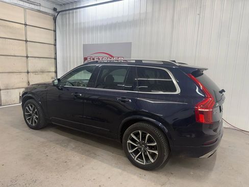 Used 2017 Volvo XC90 T6 Momentum w/ Vision Package image 7
