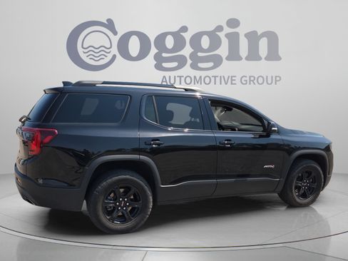 Used 2023 GMC Acadia AT4 w/ Technology Package AWD/4WD image 5