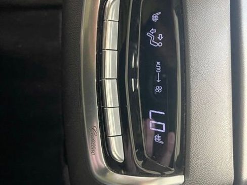 Used 2022 Cadillac XT6 Sport image 46