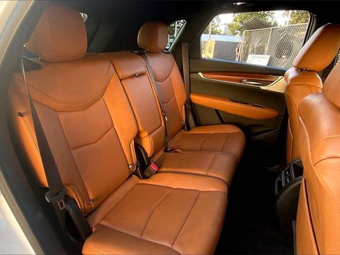 Certified 2024 Cadillac XT5 Premium Luxury image 19