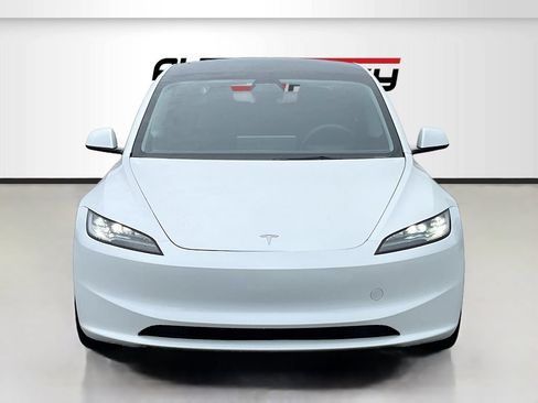 Used 2024 Tesla Model 3 RWD image 2