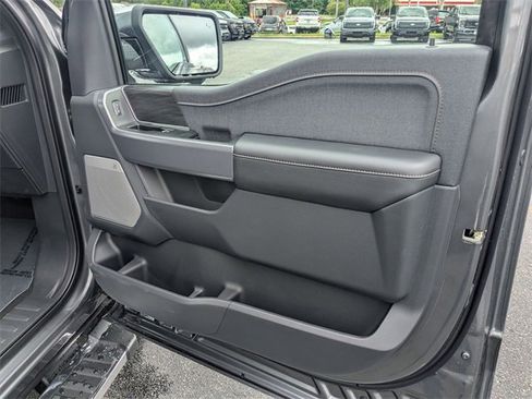 New 2025 Ford F150 Lariat w/ Equipment Group 501A Mid image 33