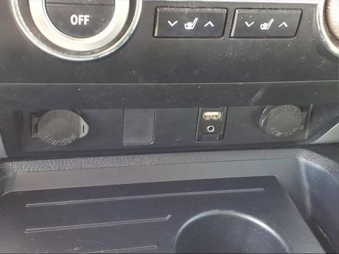 Used 2018 Toyota Tundra Limited image 21