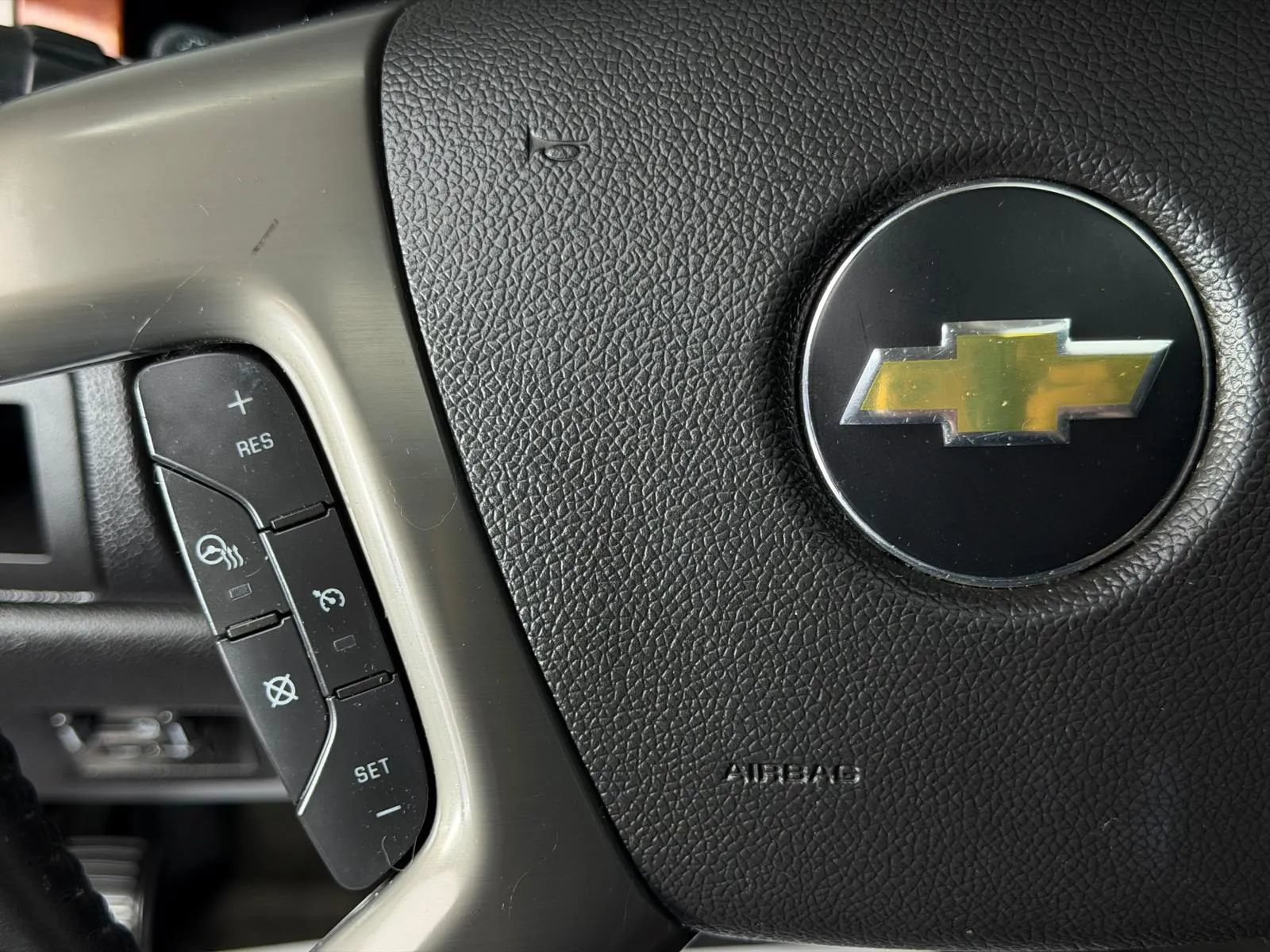 Used 2013 Chevrolet Avalanche LTZ RWD image 30