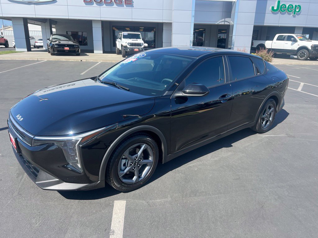 Used 2025 Kia K4 FWD image 2