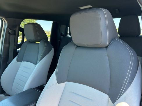 Used 2025 Toyota Tacoma TRD Sport AWD/4WD image 14