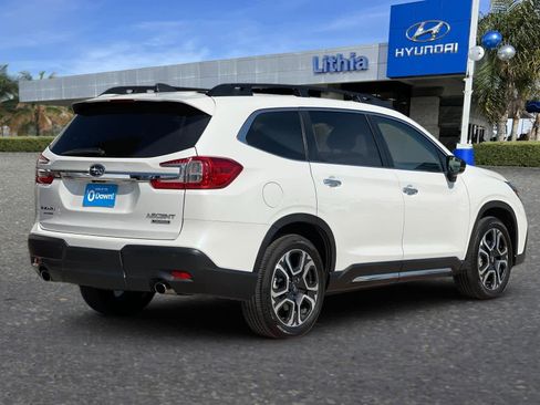 Used 2024 Subaru Ascent Touring image 3