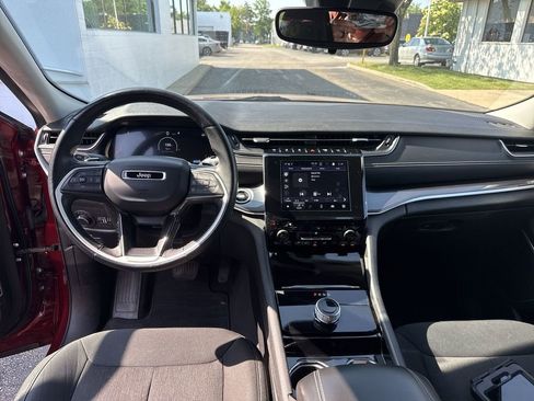 Used 2021 Jeep Grand Cherokee L Laredo w/ Luxury Tech Group I image 19