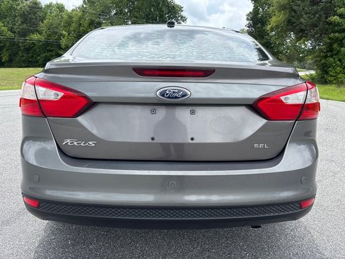 Used 2012 Ford Focus SEL FWD image 4
