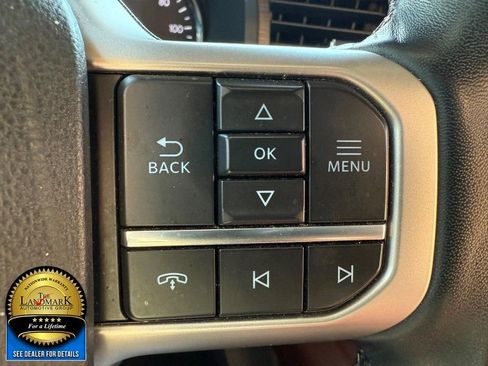 Used 2024 Ford Expedition Limited image 11