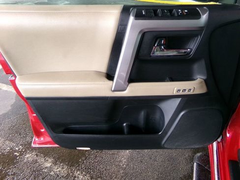 Used 2019 Toyota 4Runner Limited AWD/4WD image 19
