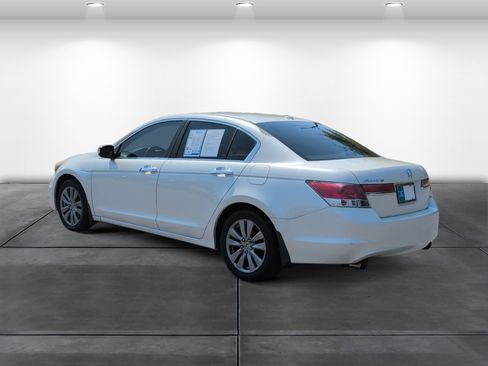 Used 2011 Honda Accord EX-L image 3