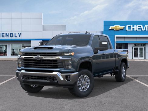 New 2026 Chevrolet Silverado 3500 LT image 16