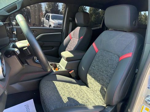 Used 2024 Chevrolet Colorado Z71 w/ LPO, Dark Essentials Package image 21