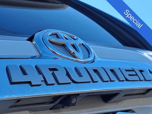 Used 2018 Toyota 4Runner Limited image 31