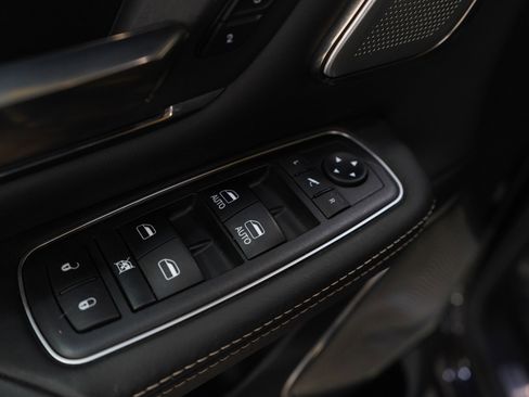 Used 2019 RAM 1500 Limited image 19