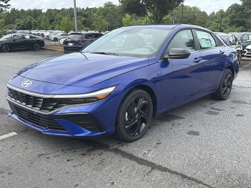 New 2026 Hyundai Elantra SEL Sport Premium FWD image 3