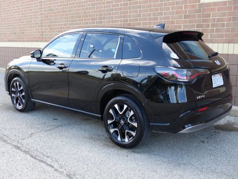 Used 2026 Honda HR-V EX-L image 12