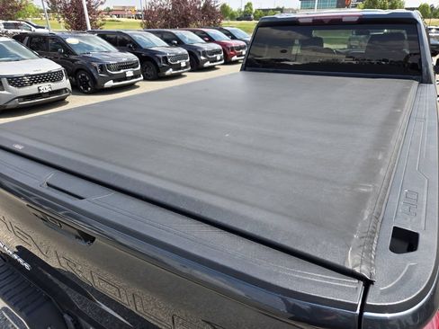 Used 2020 Chevrolet Silverado 3500 LTZ AWD/4WD image 9