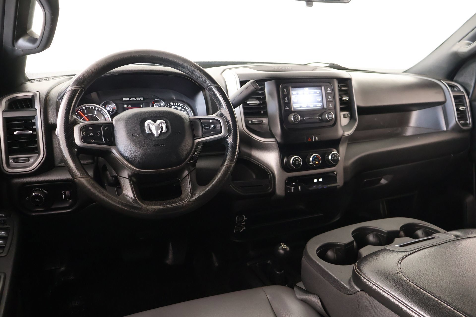 Used 2024 RAM 3500 Tradesman AWD/4WD image 2