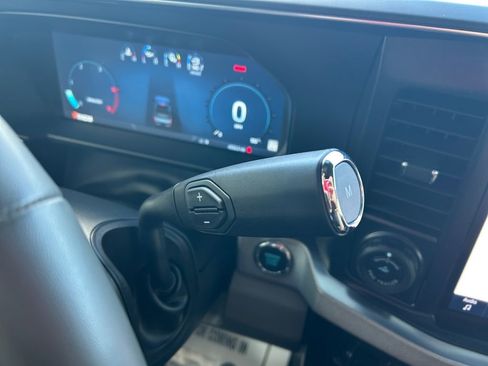 Used 2026 Ford F250 Platinum w/ Platinum Plus Package image 14