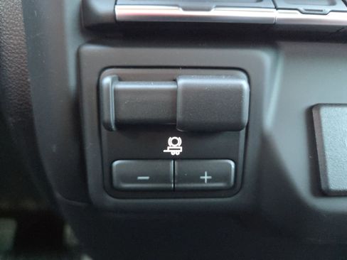 New 2026 GMC Sierra 2500 Pro w/ Convenience Package image 9