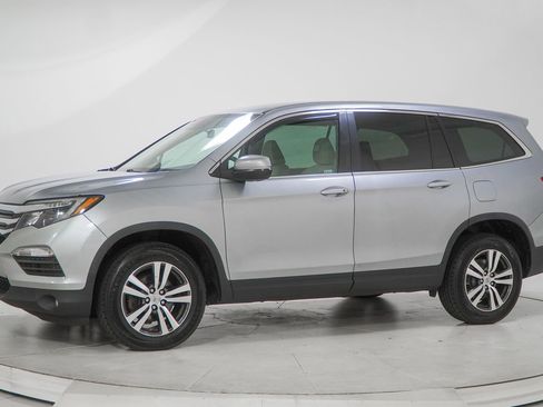 Used 2018 Honda Pilot EX image 5
