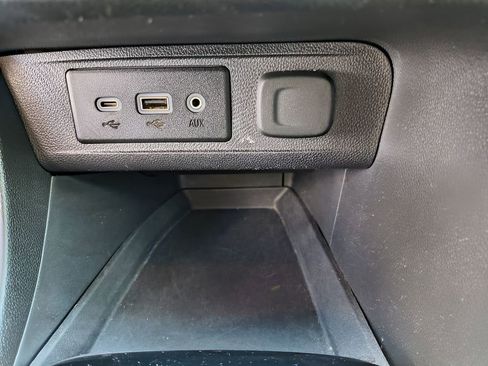 Used 2021 Buick Encore GX Preferred w/ Cold Weather Comfort Package image 20