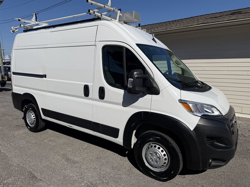 Used 2025 RAM ProMaster 2500 FWD image 25