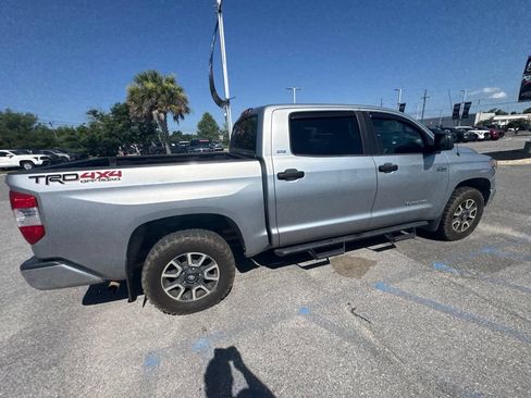 Used 2018 Toyota Tundra SR5 AWD/4WD image 17
